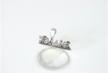 crowned queen ring